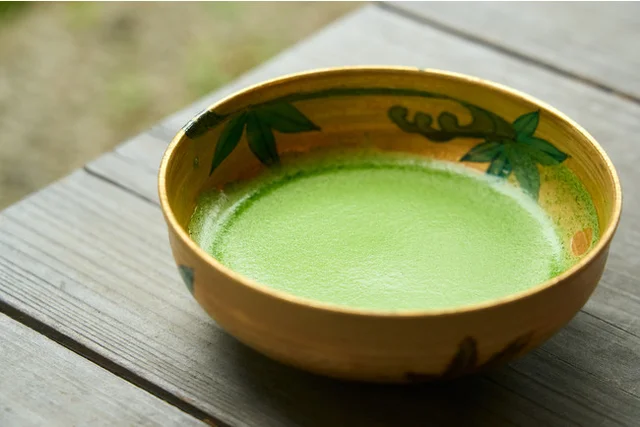 ②CM舞台「建仁寺」潮音庭の見方がわかる！建仁寺産の呈茶つき解説