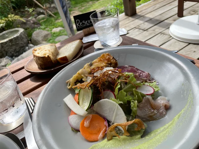 テラスで開放的なモーニング&ランチ 〜鎌倉和田塚〜_2