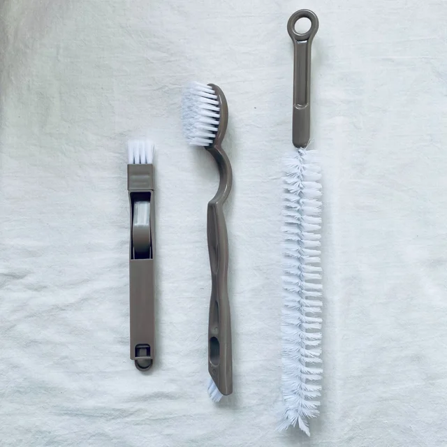 3COINS（スリーコインズ・スリコ）のおすすめ時短お掃除グッズ：隅洗いブラシセット