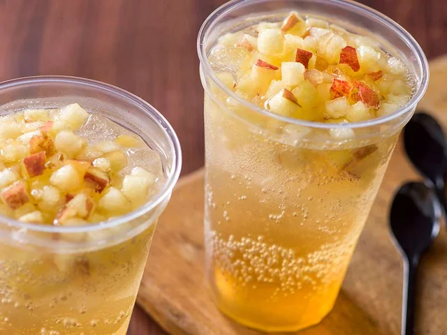 ディズニーシーハロウィン「スパークリングカクテル(アップル)」