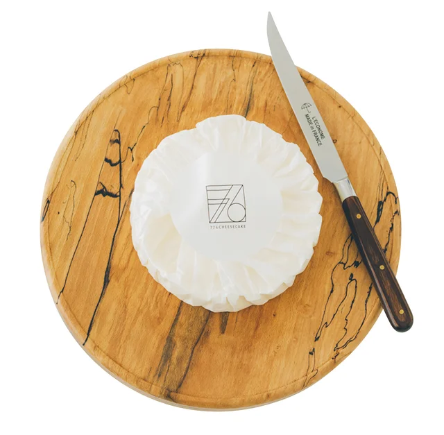 熊本県のおすすめお取り寄せグルメ「776CHEESECAKE」のレアチーズケーキ