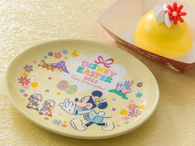 ディズニーランド2022イースターおすすめグルメ「レモン＆ハニームースケーキ、スーベニアプレート付き」