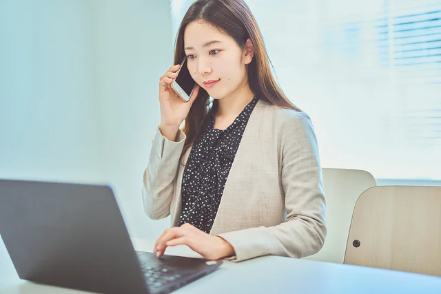 人材派遣会社に越境転職した砂田理子さんのお仕事風景_2