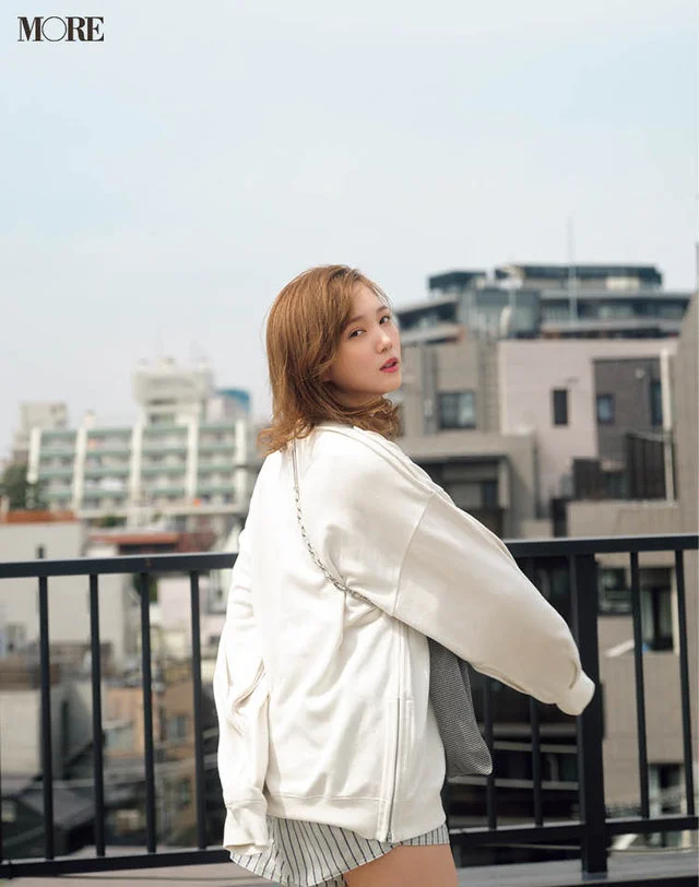 韓国アイドル風メイクをした本田翼