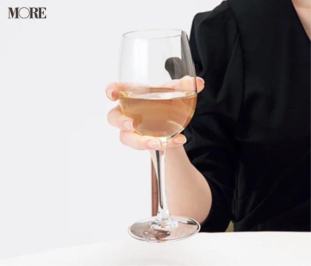 マナーブック冠婚葬祭食事編　【基本のテーブルマナー】和食・洋食の正しい振る舞いを解説。ワイングラスの持ち方