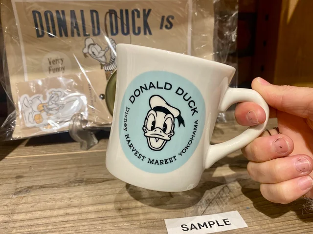 『横浜赤レンガ倉庫』、『ディズニー・ハーベスト・マーケット』限定グッズ「マグカップ」