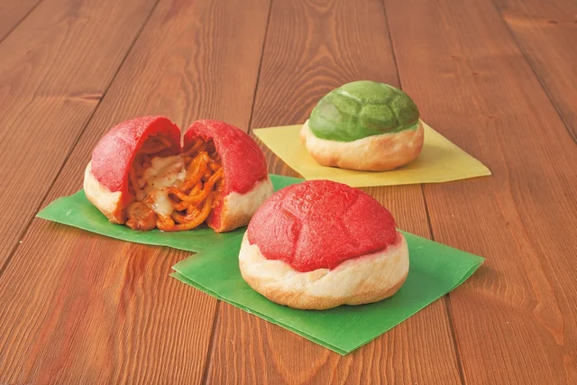 USJクリスマス「アカこうらのカルツォーネ ～ナポリタン＆チーズ」