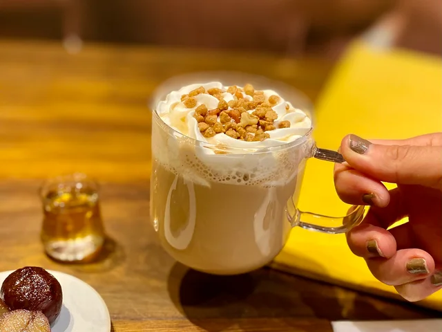 スタバ2022年秋新作中部限定の「ハニー マロン ラテ」