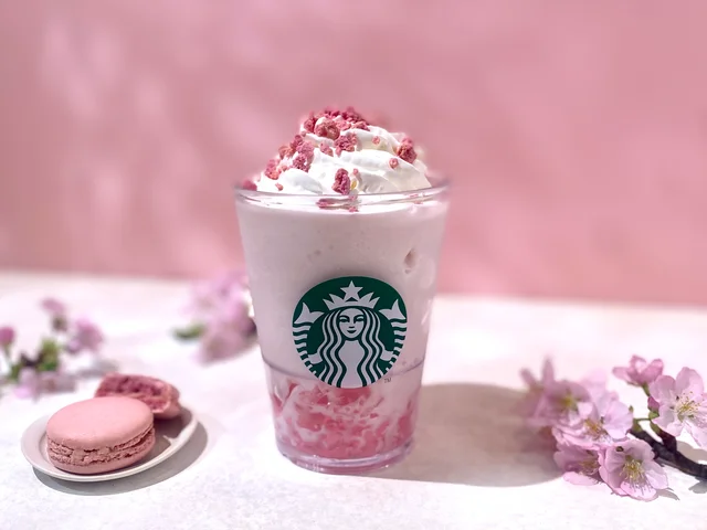 スタバ2023SAKURAシーズン。さくら 咲くサク フラペチーノ実物