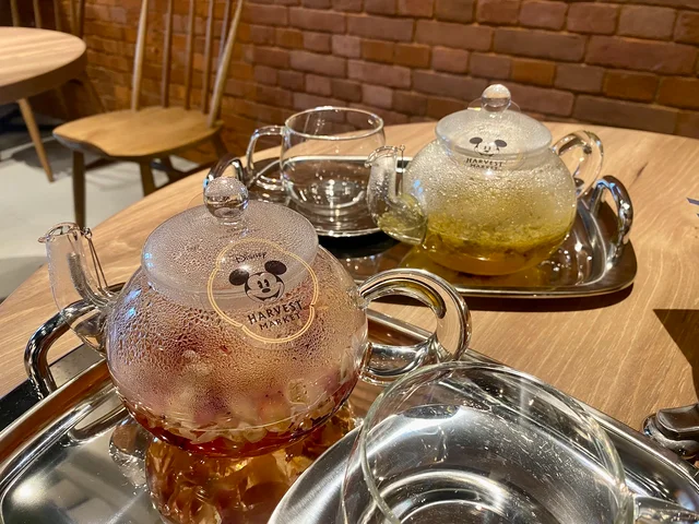 『横浜赤レンガ倉庫』、『ディズニー・ハーベスト・マーケット』のアフタヌーンティードリンク