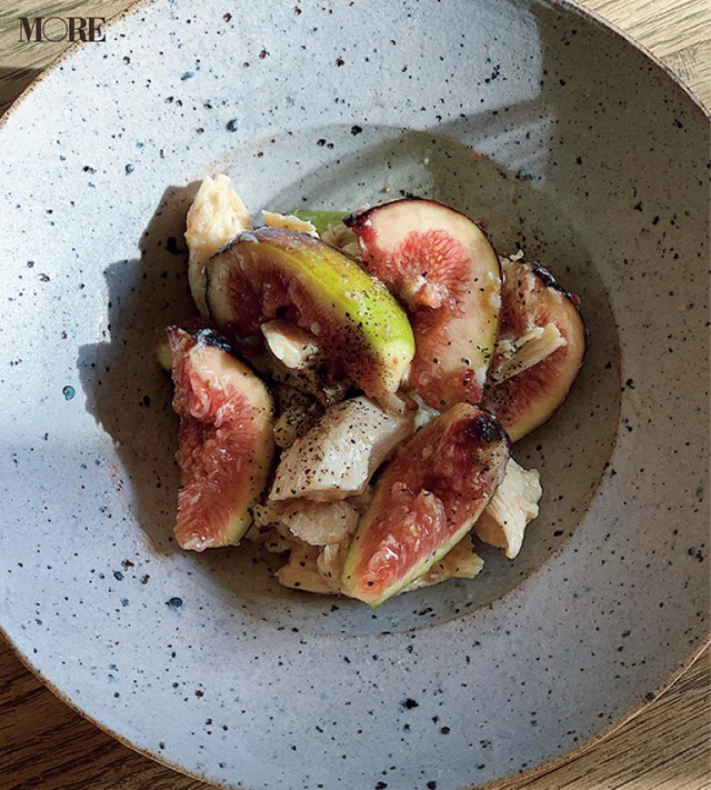 中里花子さんの器に盛った、いちじくとささみのマリネ