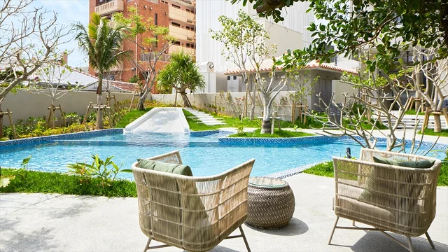 ホテル ストレータ 那覇、宿泊者限定のガーデンプール