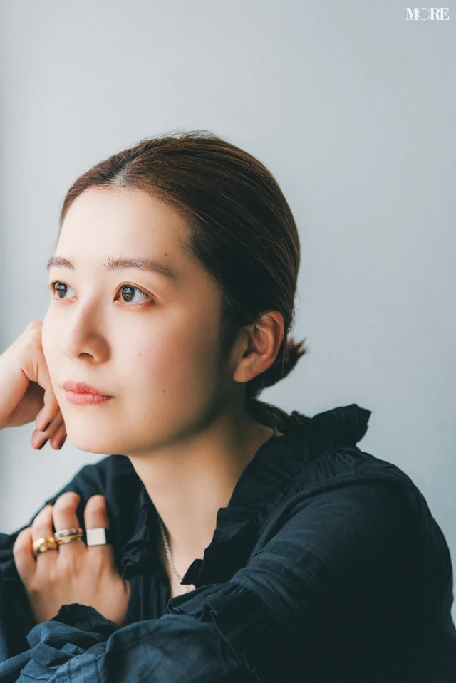 コスメブランド『uneven』ディレクター・コジマ サキさんの履歴書「『面白そう』と思ったほうに進んだだけ」_1