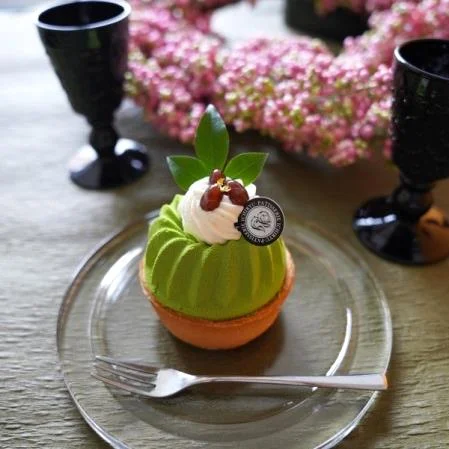 『パティスリー イチリュウ』の「抹茶のタルト」