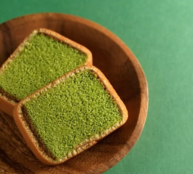 『文明堂総本店』の「カステラ巻き 抹茶」