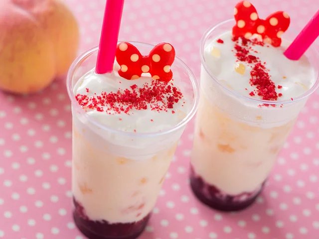 ディズニーランド、ミニー　ピーチミルク(ラズベリーゼリー＆チーズホイップ)