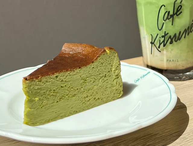 『カフェ キツネ』抹茶バスク