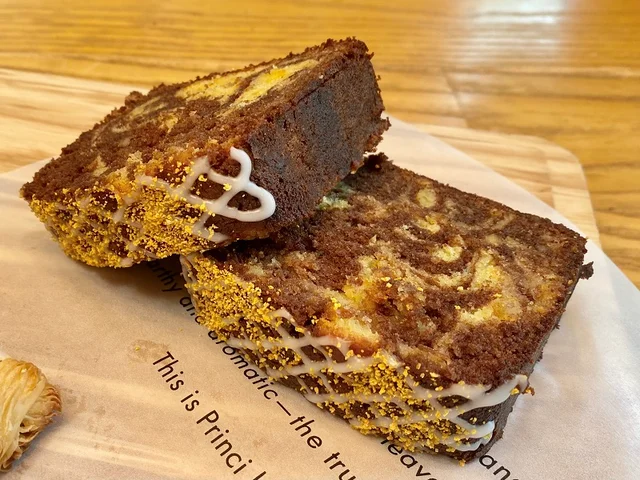 スタバが運営するイタリアンベーカリー『プリンチ』夏おすすめ「ローフケーキ アランチャマーブル」