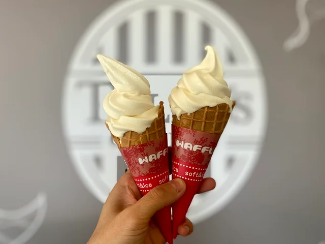 「タリーズコーヒー 日比谷公園店」限定メニュー「ソフトクリーム」