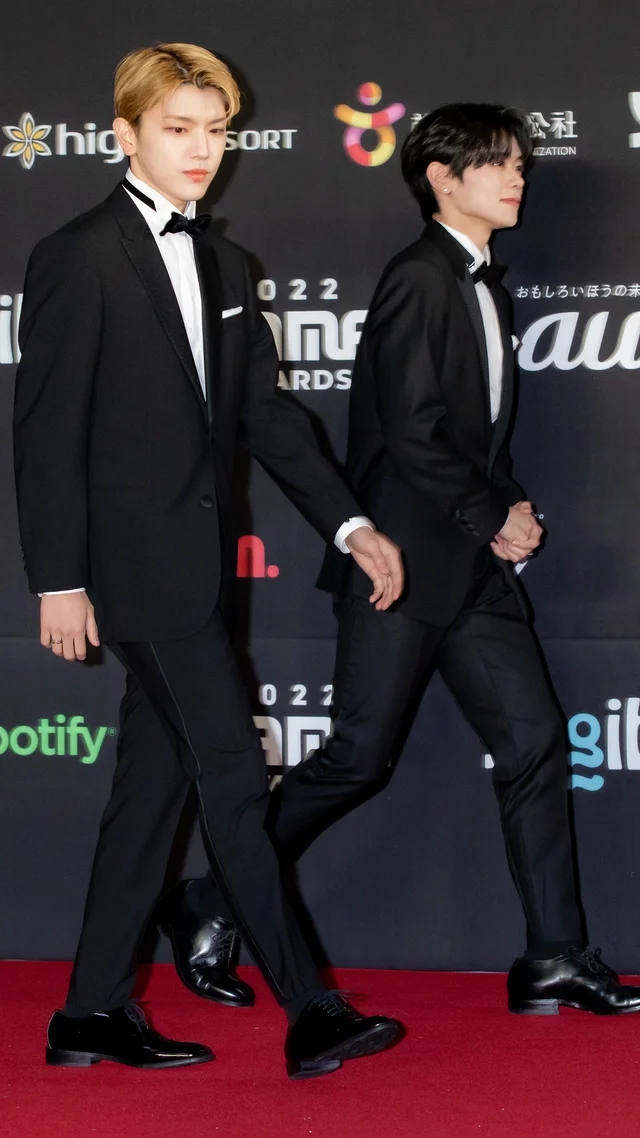 【写真15枚】INIが「SPECTRA」を初披露! 2022 MAMA AWARDS_1