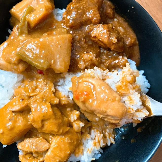 『無印良品』レトルトカレーと白米でカレー丼