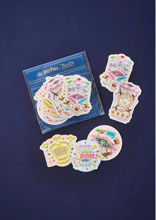 【タリーズ 新作】『ハリー・ポッター』コラボグッズ第二弾「ダイカットステッカー（ハニーデュークス）」