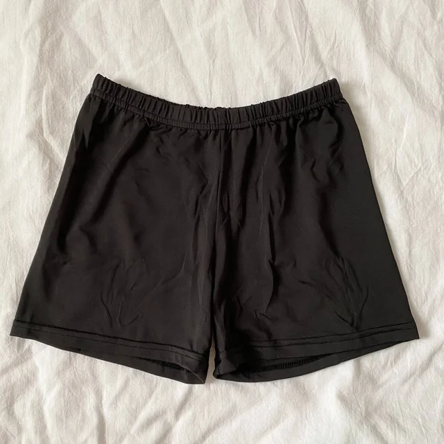 3COINS（スリーコインズ・スリコ）のおすすめ接触冷感ひんやりグッズ：1分丈ペチパンツ