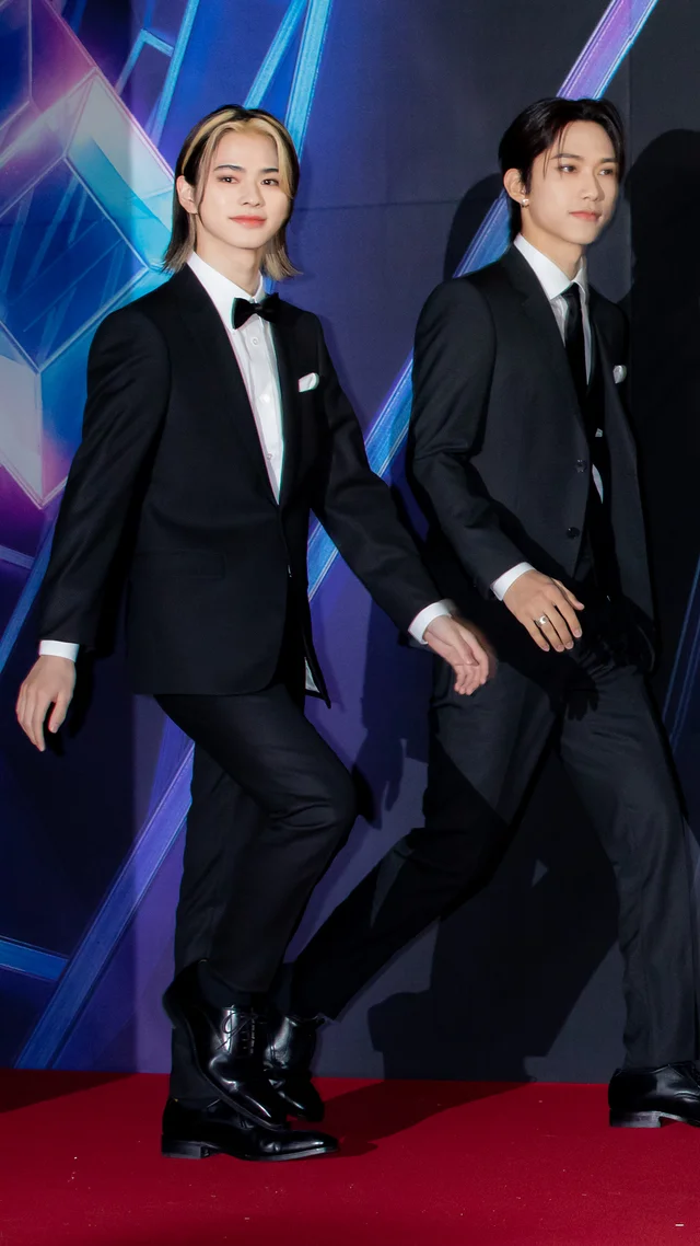 【写真15枚】INIが「SPECTRA」を初披露! 2022 MAMA AWARDS_3