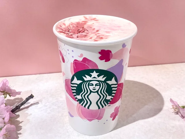 スタバ2023SAKURAシーズン。「さくら ソイ ラテ」実物