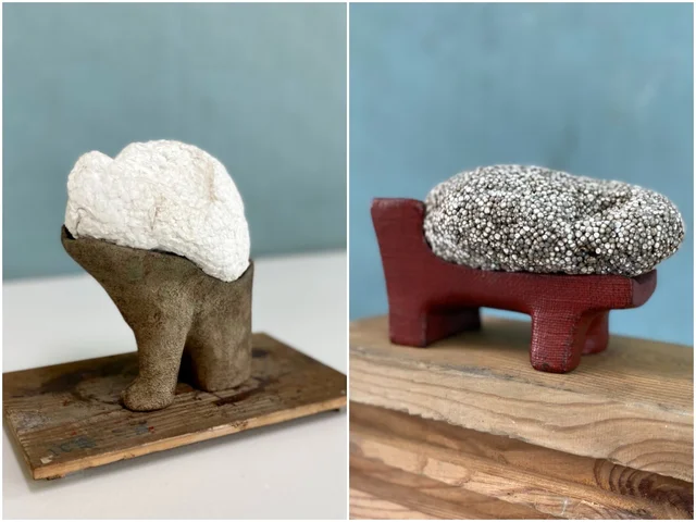 やんばるアートフェスティバルおすすめ作品：染谷 聡「遠足」漆と発泡スチロールのシーサー