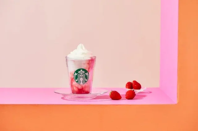 スターバックス ストロベリー フラペチーノ