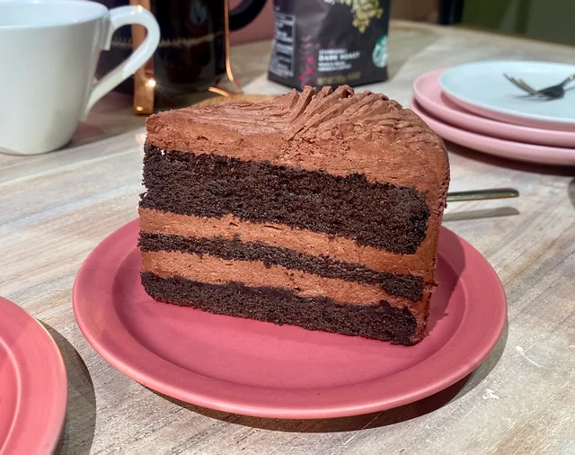 スタバ新作バレンタイン「チョコレートケーキ」