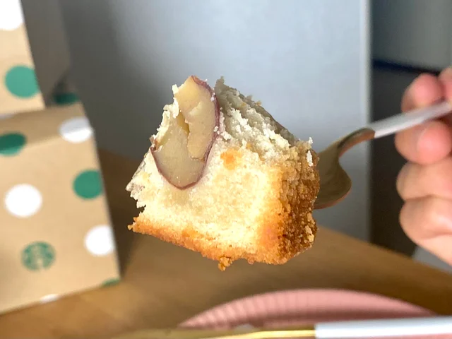 スタバ新作「マロンパウンドケーキ」断面