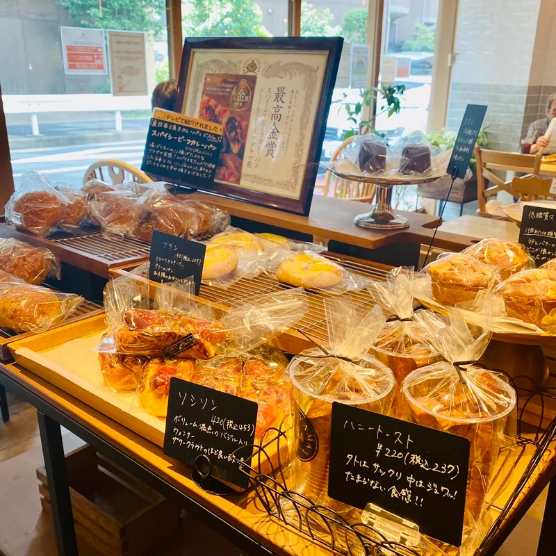 Bread&Coffee IKEDAYAMの店内