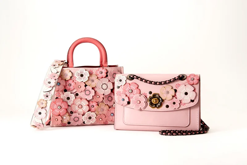 『コーチ』のバッグは桜満開♡ 「Cherry Blossom」コレクション発売中！
