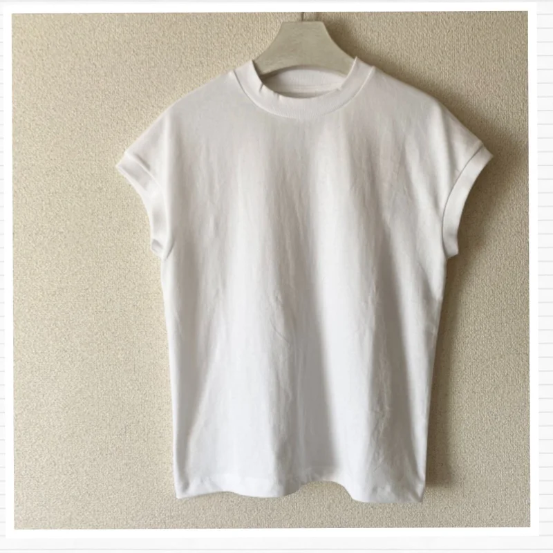 無印良品のオーガニックコットンフレンチスリーブTシャツ白