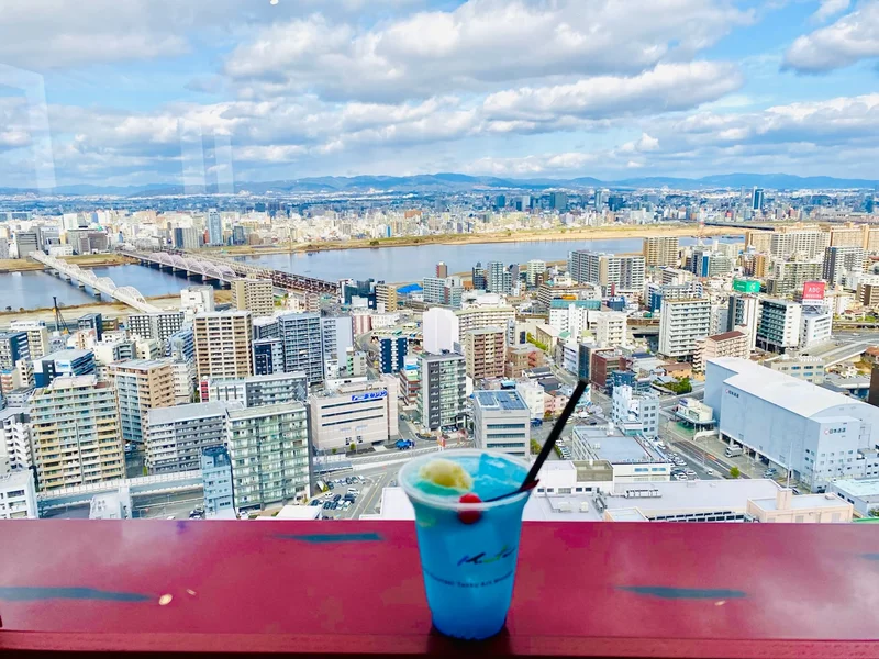 【大阪カフェ】地上27階！梅田を一望できる《天空カフェ》へ★