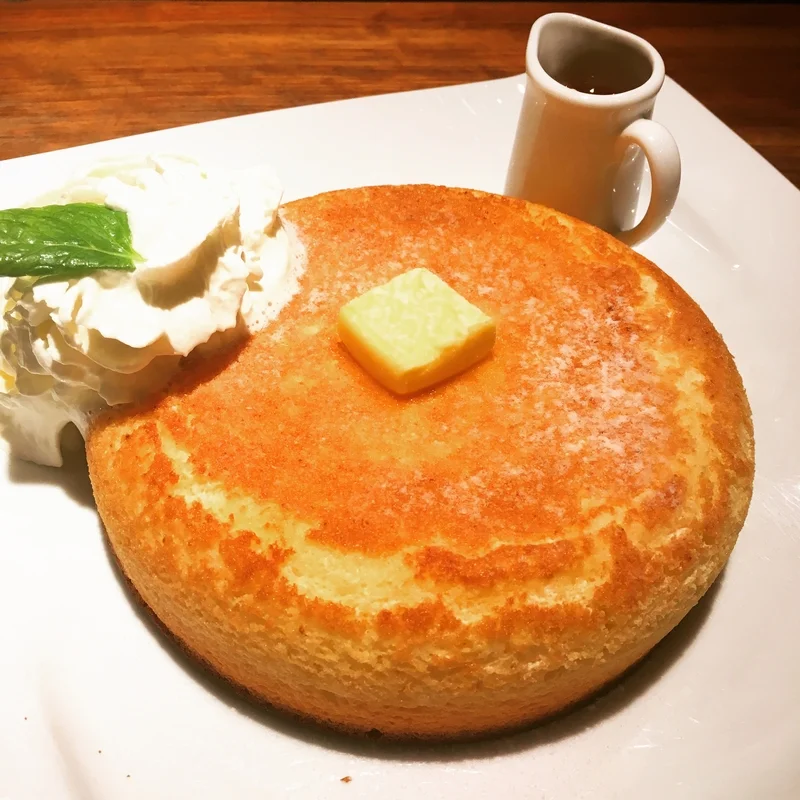 TAMTAM　ホットケーキ　神保町　カフェ