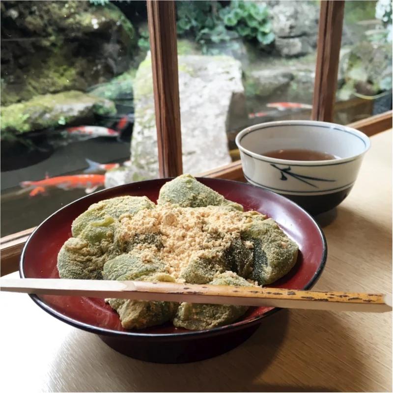 プルプルとろける食感♡ 京都で人気の《 草わらびもち 》はいかがですか？