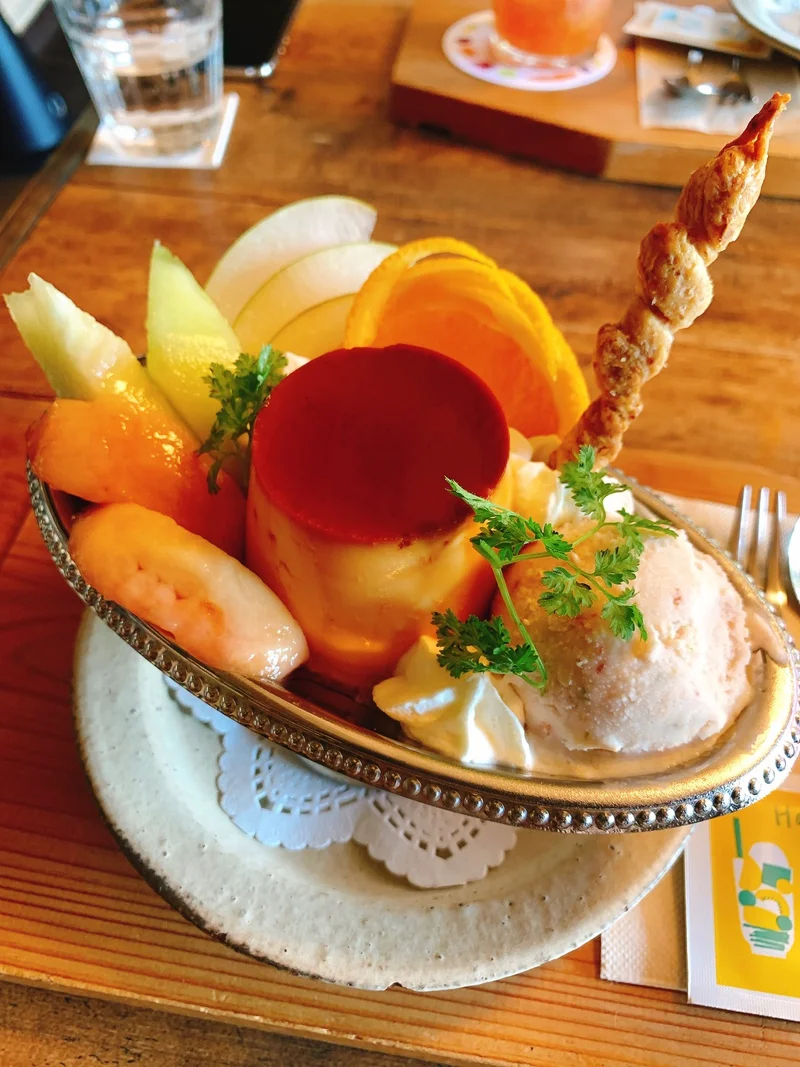 【おすすめカフェ】《桃とメロンのプリンアの画像_3