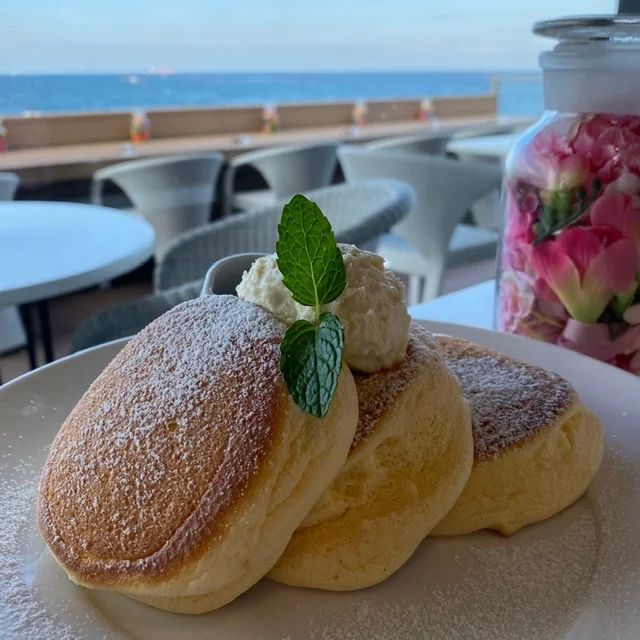 【幸せのパンケーキ】@淡路島テラス　ロケーション抜群！海を眺めながらふわふわパンケーキが食べられる