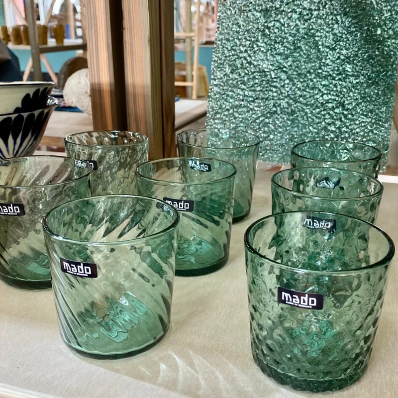 やんばるアートフェスティバル2022-2023 クラフトマーケットでおすすめの沖縄土産：琉球ガラス村「mado」のロックグラス
