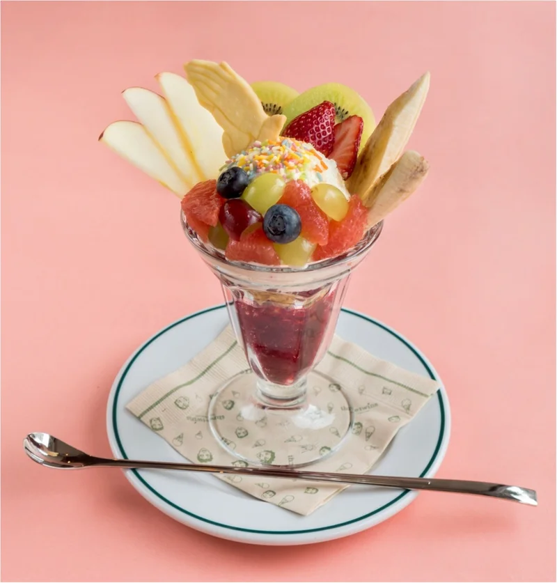 代官山のカフェ巡りは、好きなアイスを選べるコラボパフェから♡