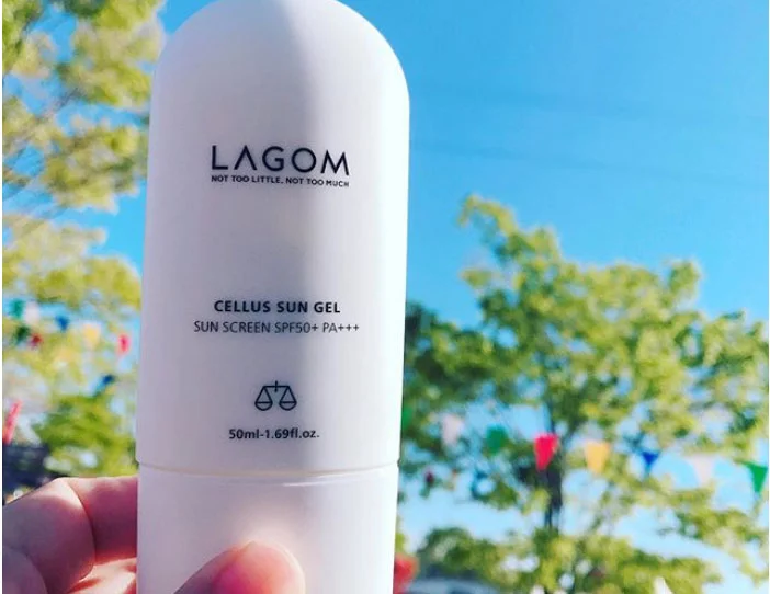 韓国コスメ『ラゴム(LAGOM)』の日焼け止めは、美容液効果で肌の潤いも持続♡
