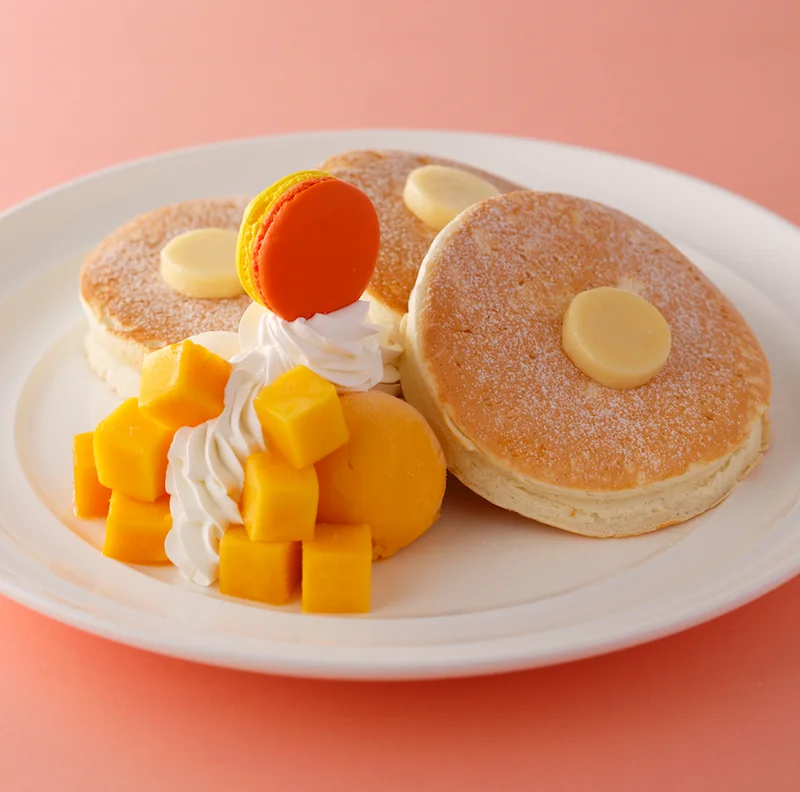 『ホテルニューオータニ』のふわふわパンケーキ、7月はマンゴー♡