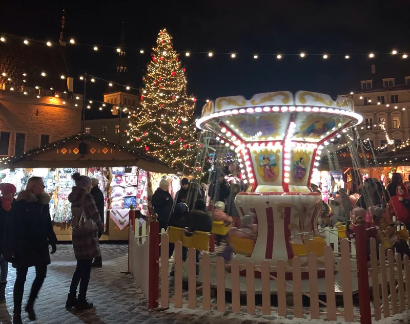 タリン・エストニアのクリスマスマーケットが人気の理由とは