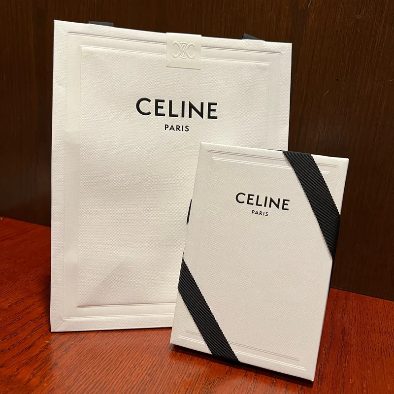 【プレゼント】セリーヌのお財布を新調しました！使い勝手や中身もご紹介。