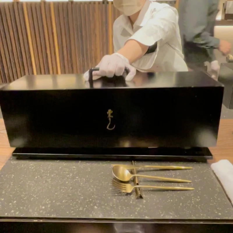 名古屋・大須にある人気店“栗りん”のモンブラン３種食べ比べ「栗三秋」