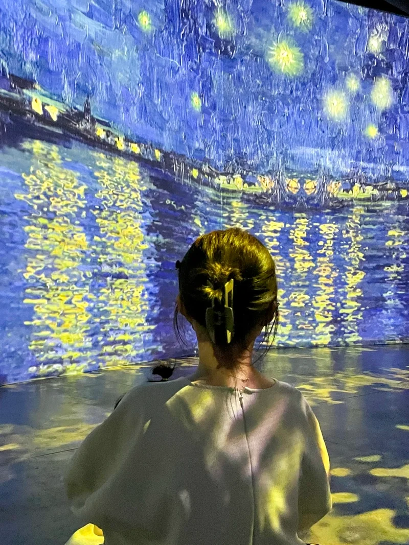 【角川武蔵野ミュージアム】日本初！360°体験型デジタルアート展でファン・ゴッホの人生を辿る
