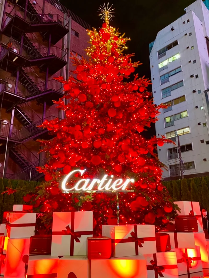 Cartier カルティエ クリスマス気分爆上げ 巨大クリスマスツリーが出現 Moreインフルエンサーズブログ More
